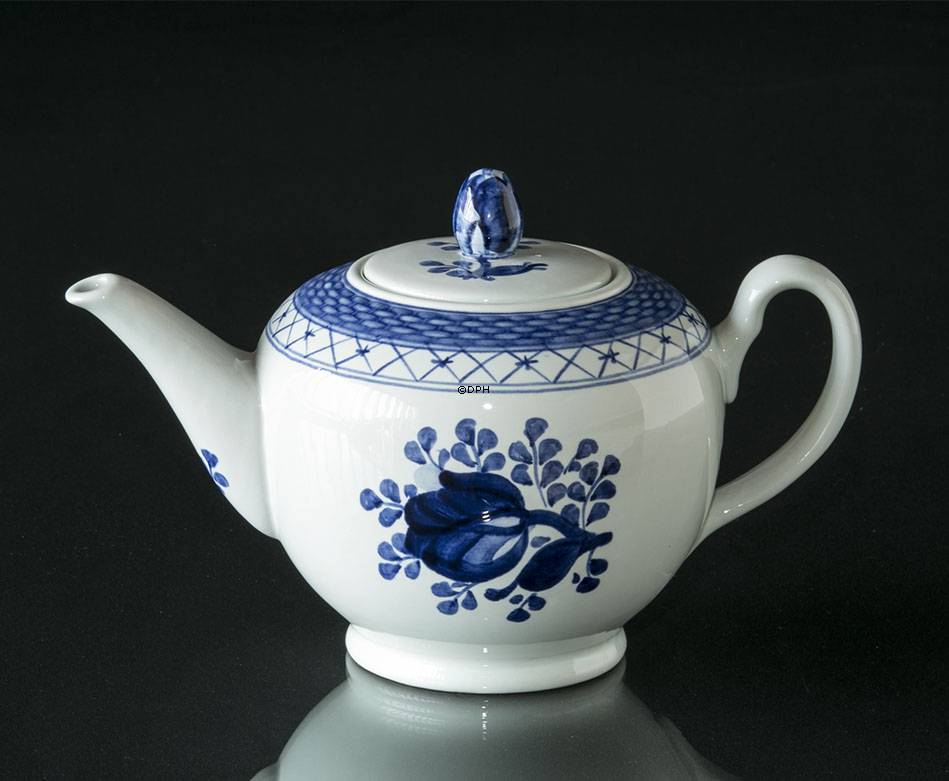 Royal Copenhagen/Aluminia  Tranquebar, blau, Teekanne Nr. 11/1106