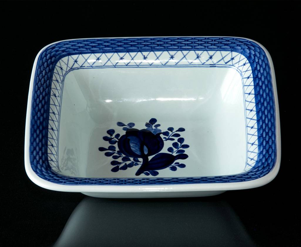 Royal Copenhagen/Aluminia Tranquebar, blau, quadratische Schüssel Nr. 11/1337