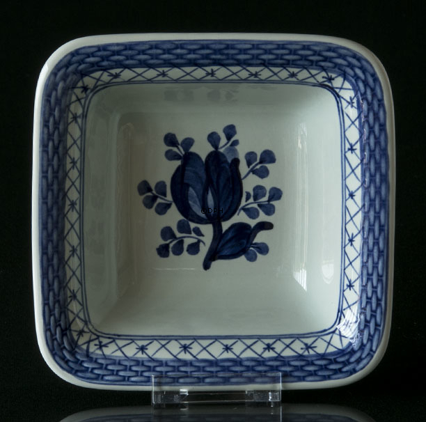 Royal Copenhagen/Aluminia Tranquebar, blau, Viereckige Schale Nr. 11/1338