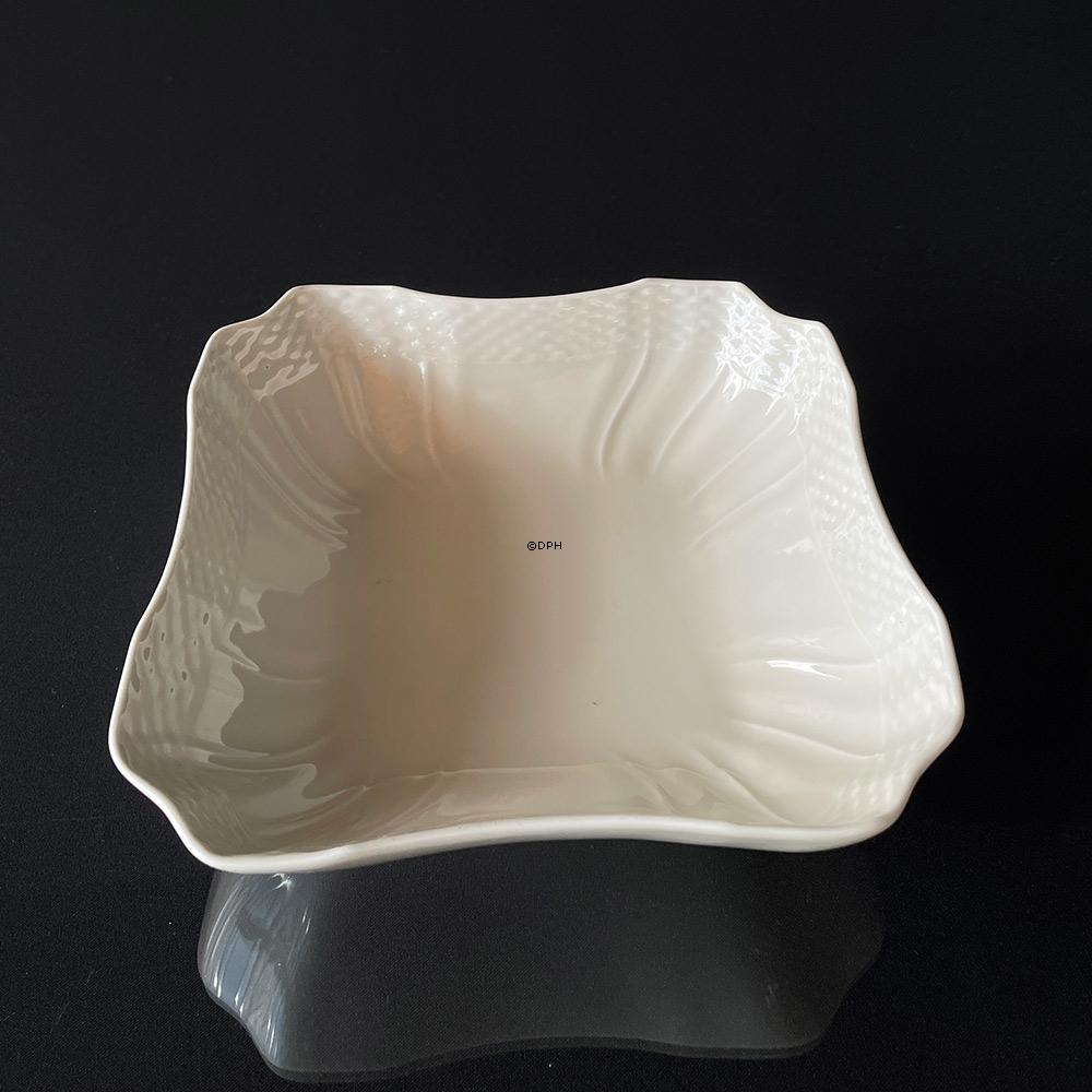 Cremefarbener, gebogener Teller, Royal Copenhagen Josephine Essgeschirr Nr. 11/1522