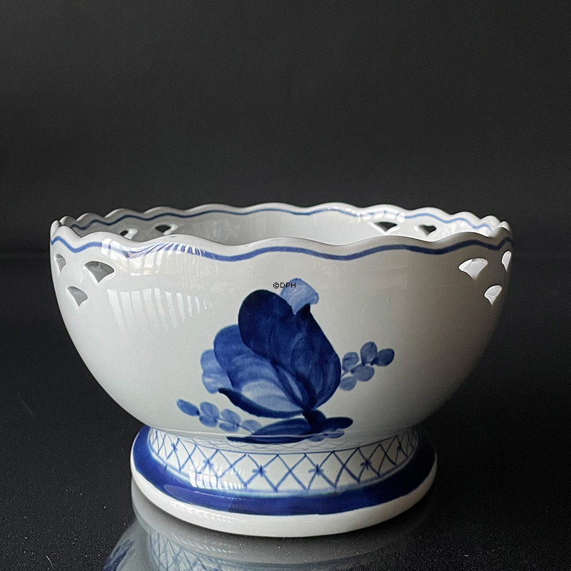 Royal Copenhagen/AluminiaTranquebar, Blau, Schale auf Fuß mit durchbrochenem Rand no. 706
