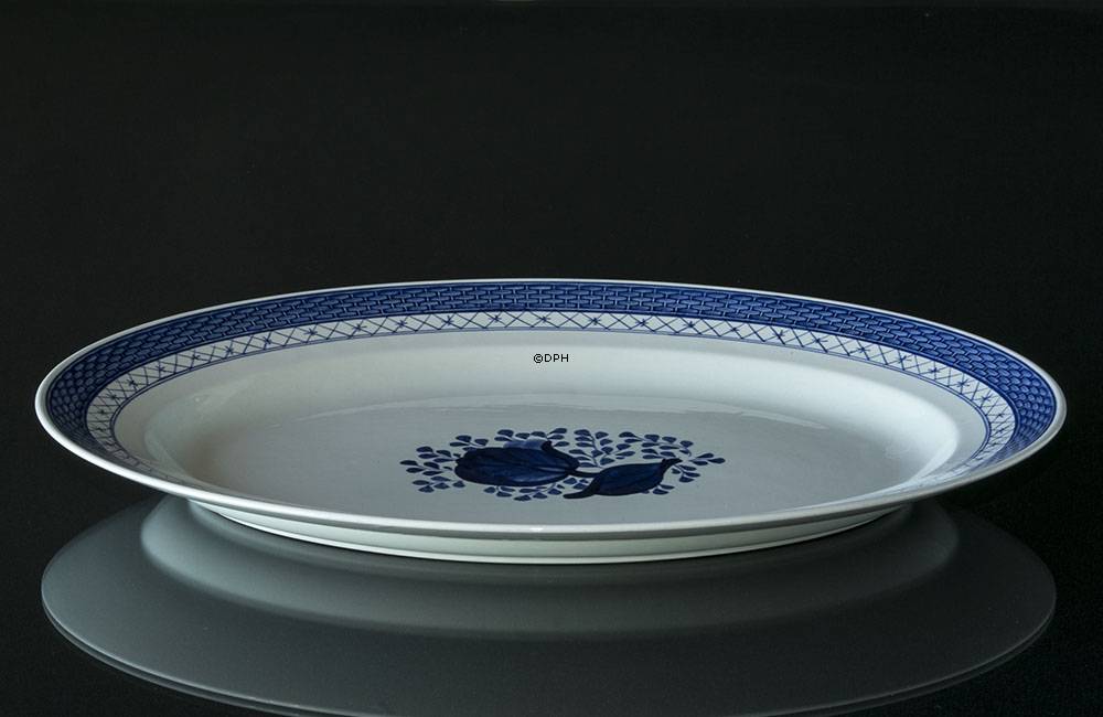 Royal Copenhagen/Aluminia  Tranquebar, blau, Schale 43cm Nr. 930
