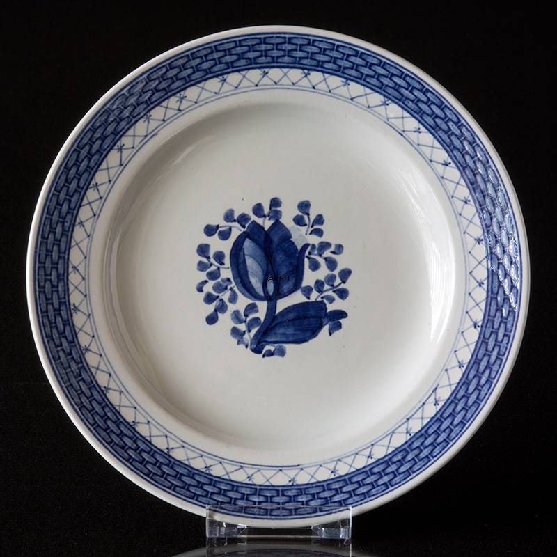 Royal Copenhagen/Aluminia  Tranquebar, blau, Teller 19cm, Nr. 945