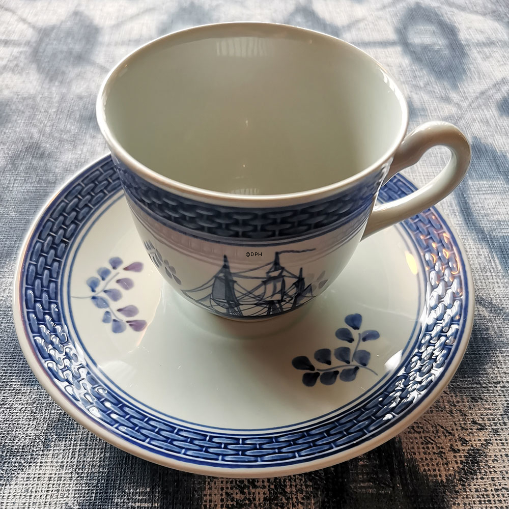 Royal Copenhagen/Aluminia  Tranquebar, blau, Kaffeetasse mit Schiff Nr. 956, 1.8 dl