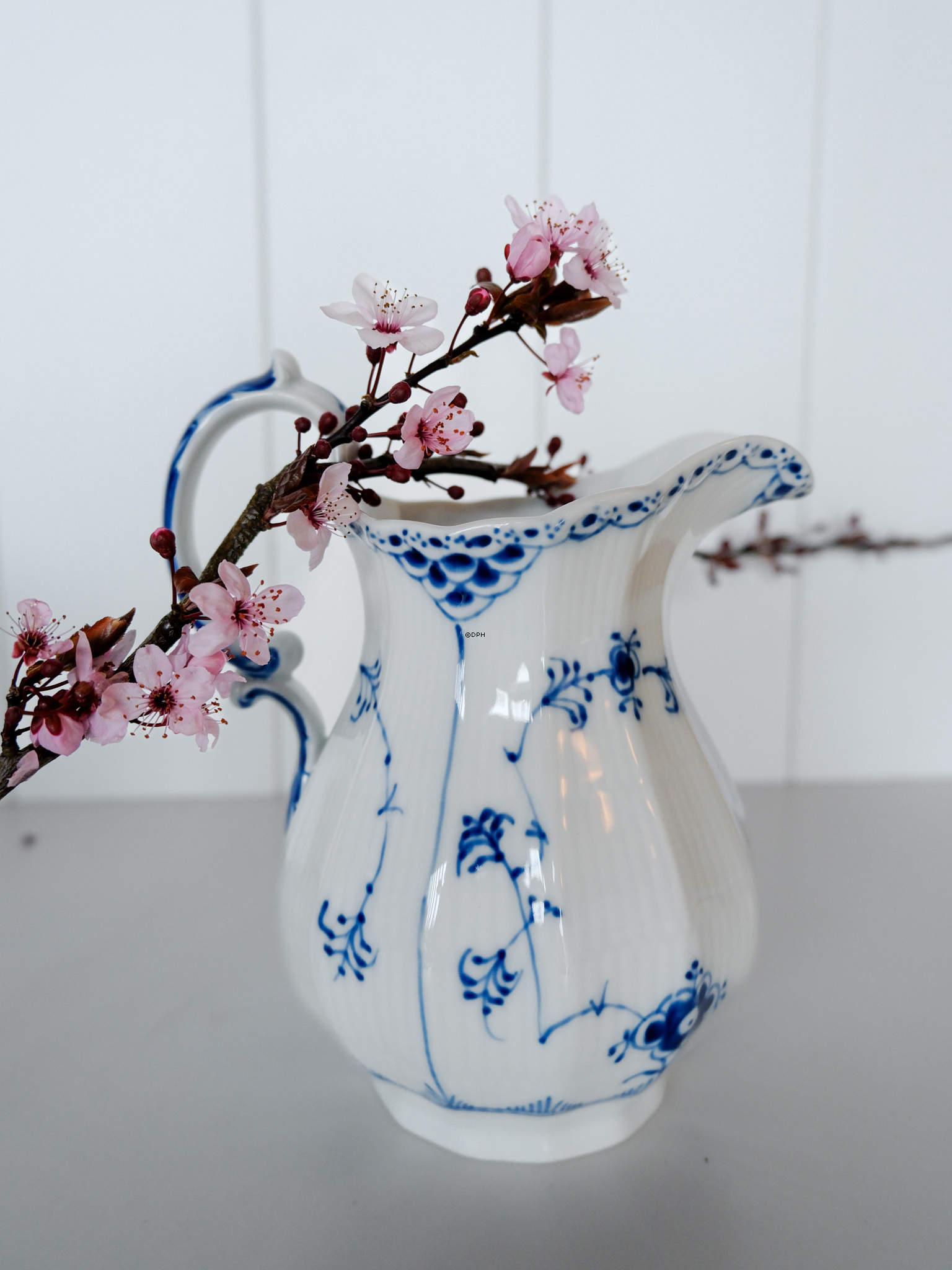 Musselmalet Halbspitze, Krug Nr, 1/646 oder 443, Inhalt 90 cl., Royal Copenhagen