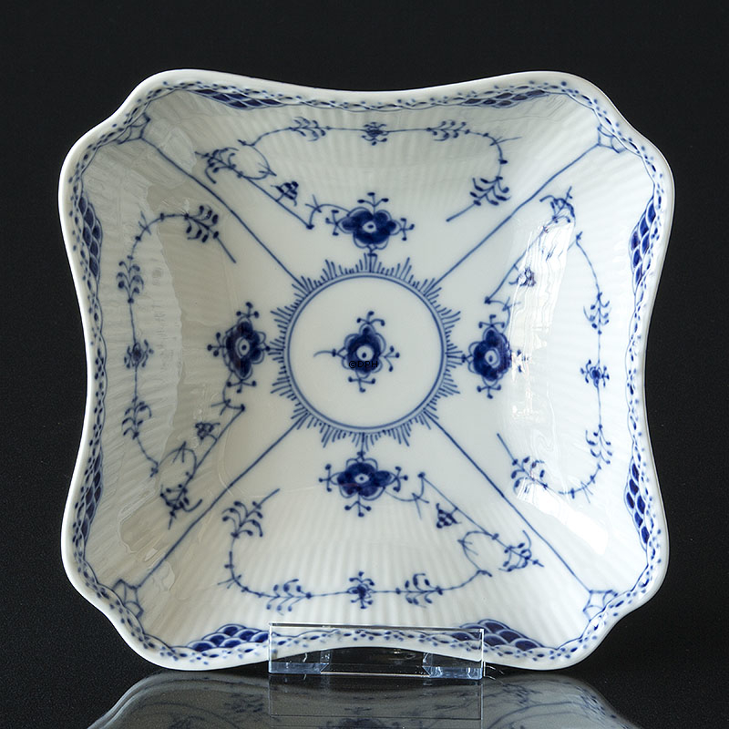 Musselmalet Halbspitze, quadratische Salatschüssel, Inhalt 80 cl., Royal Copenhagen 21cm