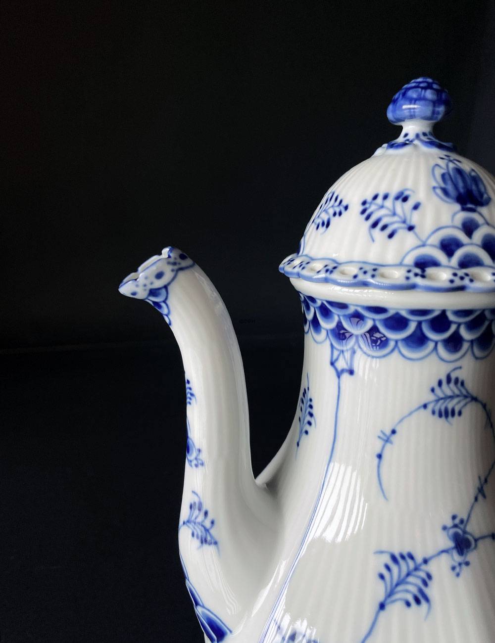 Musselmalet Vollspitze, große Kaffeekanne Nr. 1/1202 oder 126, (1,3 liter) Royal Copenhagen