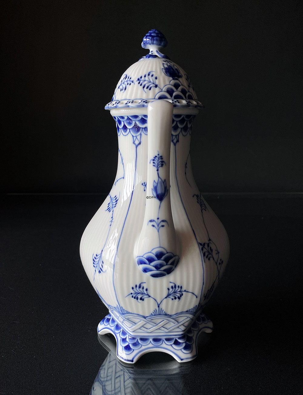 Musselmalet Vollspitze, große Kaffeekanne Nr. 1/1202 oder 126, (1,3 liter) Royal Copenhagen