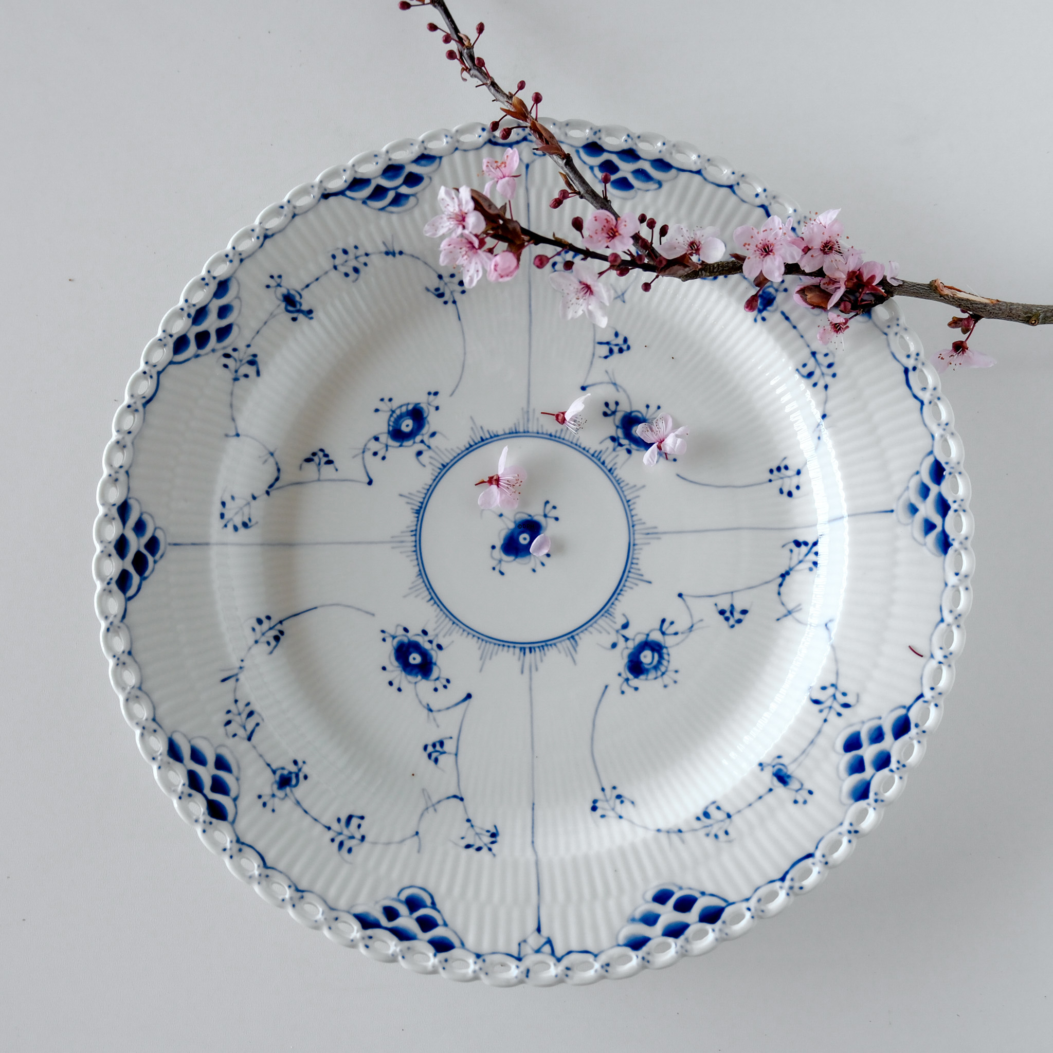 Musselmalet Vollspitze, runder Servierteller Nr. 1/1041 oder 376, Royal Copenhagen 34cm