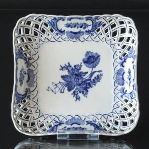 Blaue Blume, geschweift, quadratische Kuchenplatte mit durchbrochenem Rand, Royal Copenhagen ø23cm | Nr. 1106419 | Alt. 10-1523 | DPH Trading