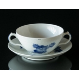 Blaue Blume, glatt, Suppentasse mit Untertasse Nr. 10/8281 oder 107, Royal Copenhagen