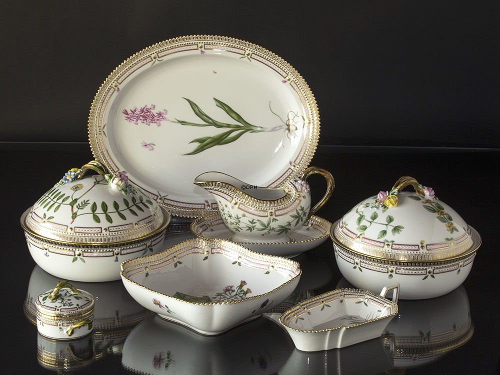 Flora Danica Schale mit Deckel, rund, Inhalt 180 cl. Breite 240 mm, Royal Copenhagen