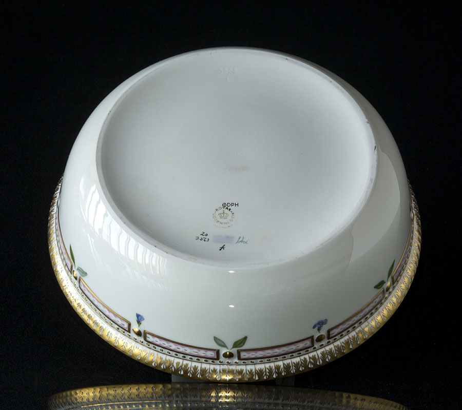 Flora Danica Schale mit Deckel Nr. 172 oder 20/3568, rund, Inhalt 180 cl. Breite 240 mm, Royal Copenhagen