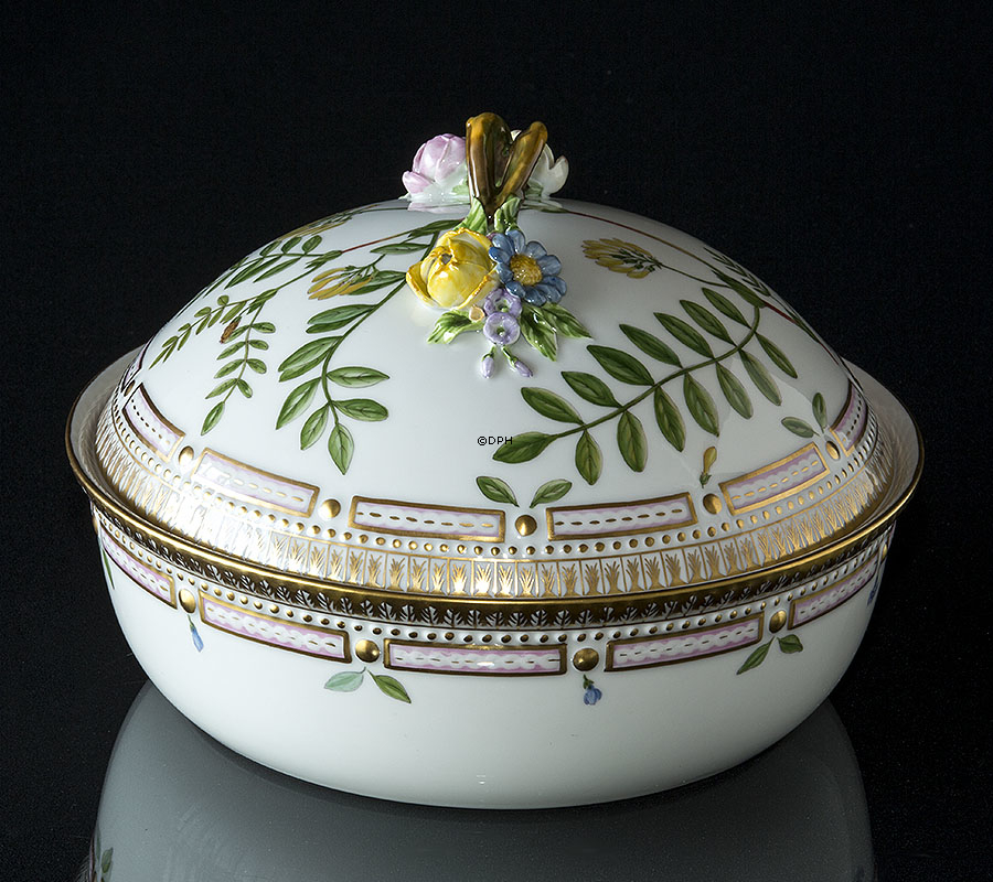 Flora Danica Schale mit Deckel Nr. 172 oder 20/3568, rund, Inhalt 180 cl. Breite 240 mm, Royal Copenhagen