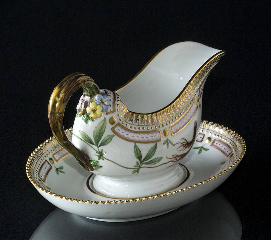 Flora Danica Sauciere auf Ständer, Inhalt 35 cl, Royal Copenhagen