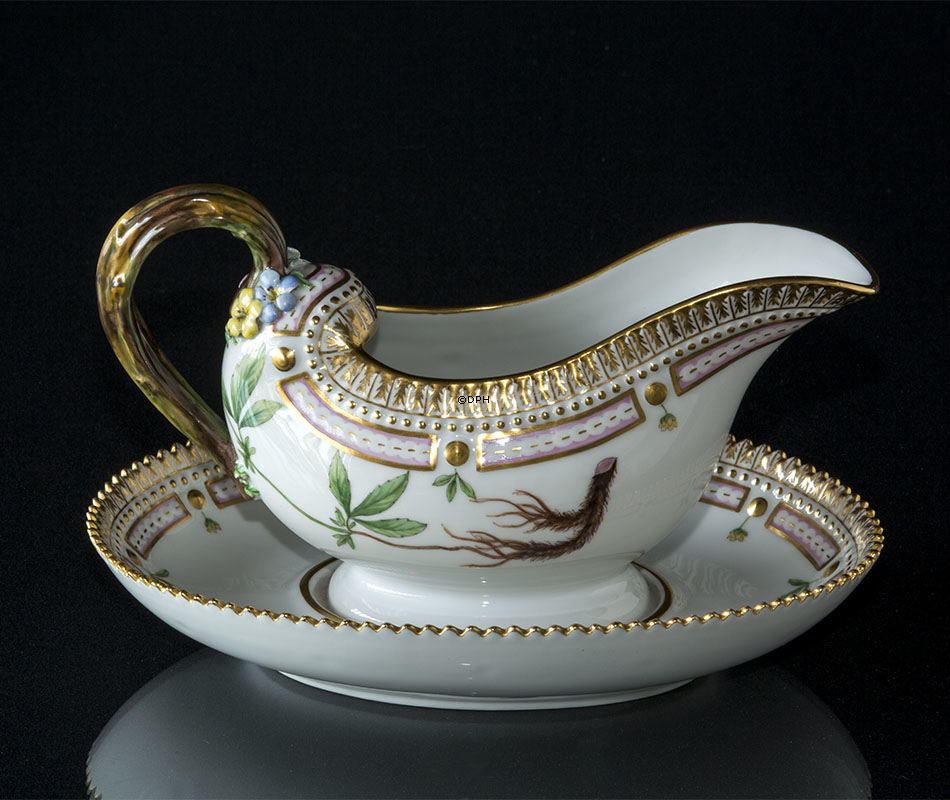 Flora Danica Sauciere auf Ständer, Inhalt 35 cl, Royal Copenhagen