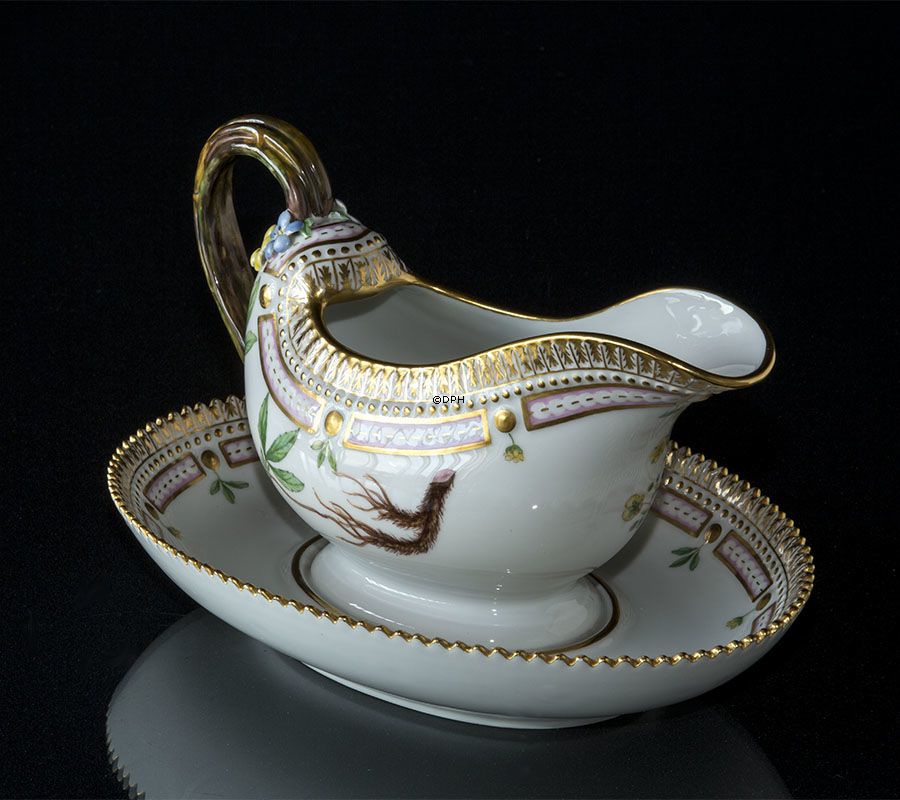 Flora Danica Sauciere auf Ständer, Inhalt 35 cl, Royal Copenhagen