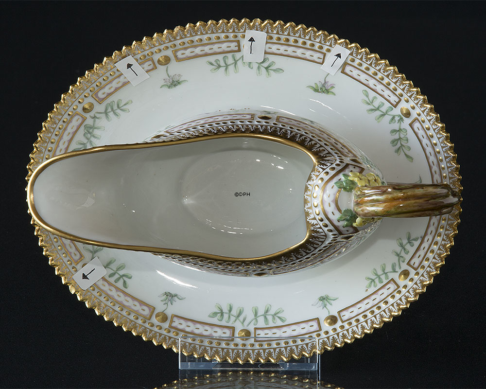 Flora Danica Sauciere auf Ständer, Inhalt 35 cl, Royal Copenhagen