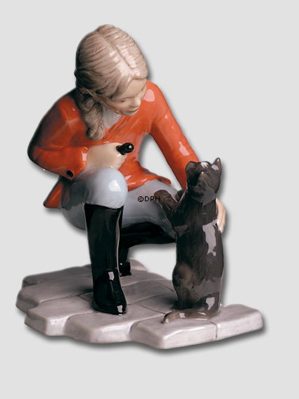 Mädchen mit Katze, Royal Copenhagen Figur Nr. 761
