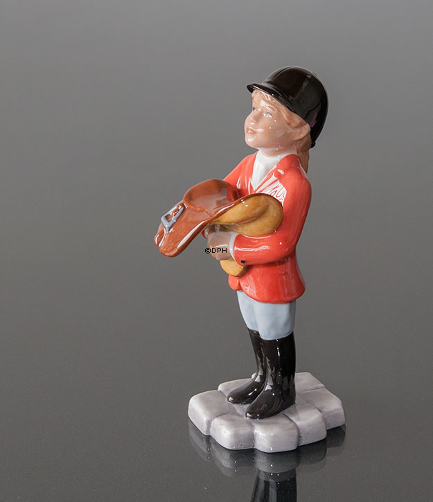 Mädchen mit Sattel, Royal Copenhagen Figur Nr. 762
