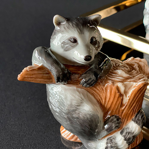 Waschbär klettert, Royal Copenhagen Figur Nr. 054