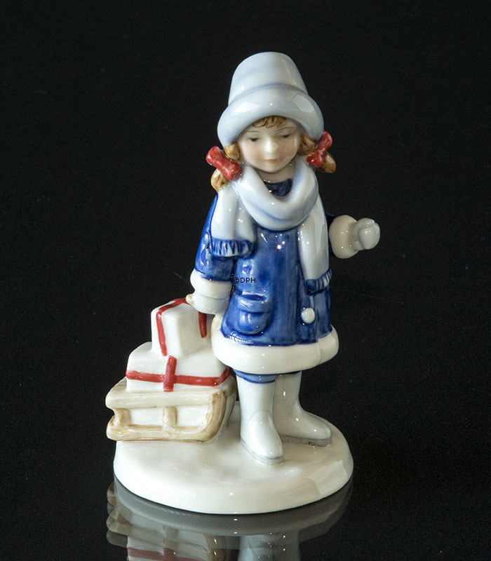 Jahresfigur 2003, Mädchen mit Schlitten, Royal Copenhagen