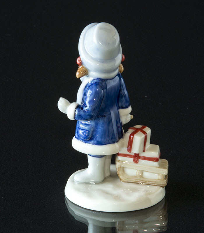 Jahresfigur 2003, Mädchen mit Schlitten, Royal Copenhagen