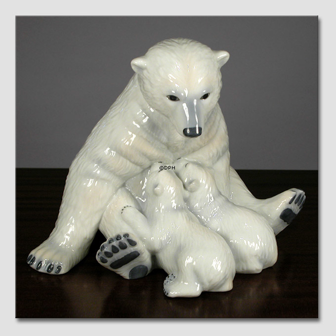 Eisbär mit Jungen, Royal Copenhagen Figur Nr. 087