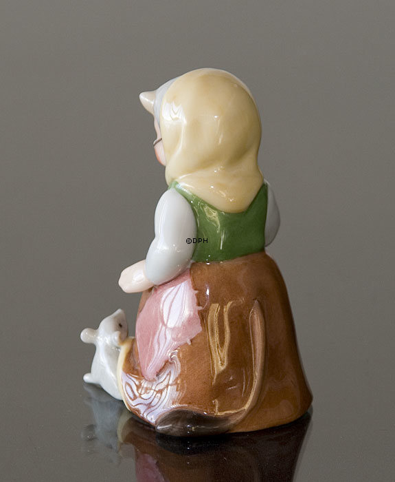 Troll Großmutter mit Maus, Royal Copenhagen Figur Nr. 092