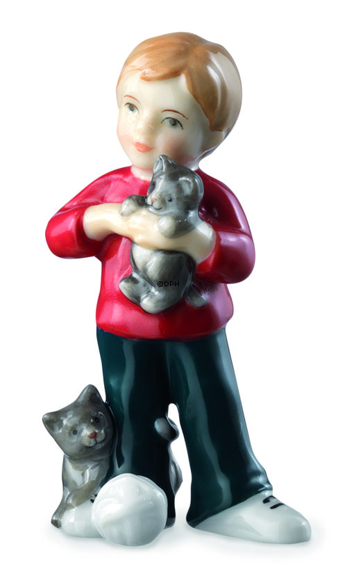 Junge steht mit Kätzchen, Minifigur Royal Copenhagen Nr. 123