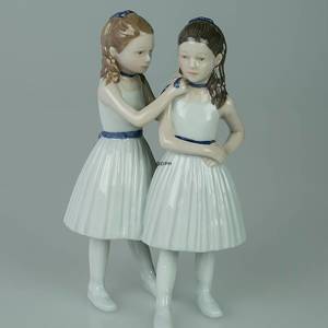Zwei Ballarinen stehen, Ballerina, Royal Copenhagen Figur | Nr. 1249135 | DPH Trading