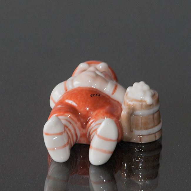 Wichtel schläft, Royal Copenhagen Weihnachtsfigur Nr. 176