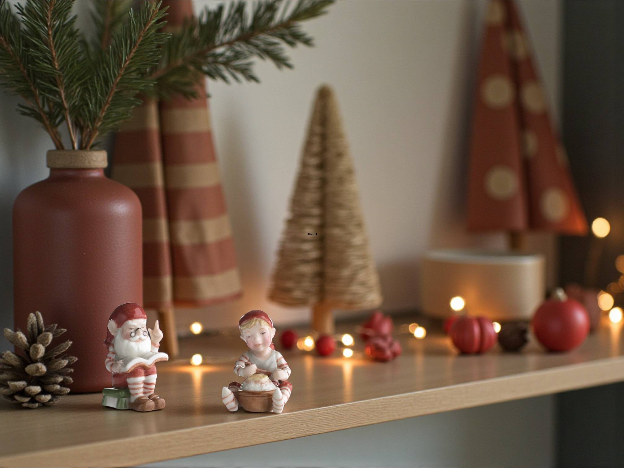 Wichtel mit Reispudding, Royal Copenhagen Weihnachtsfigur Nr. 178