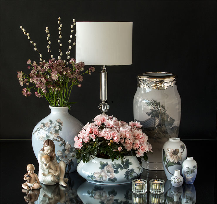 Baby mit Teddybär, Royal Copenhagen Figur Nr. 246