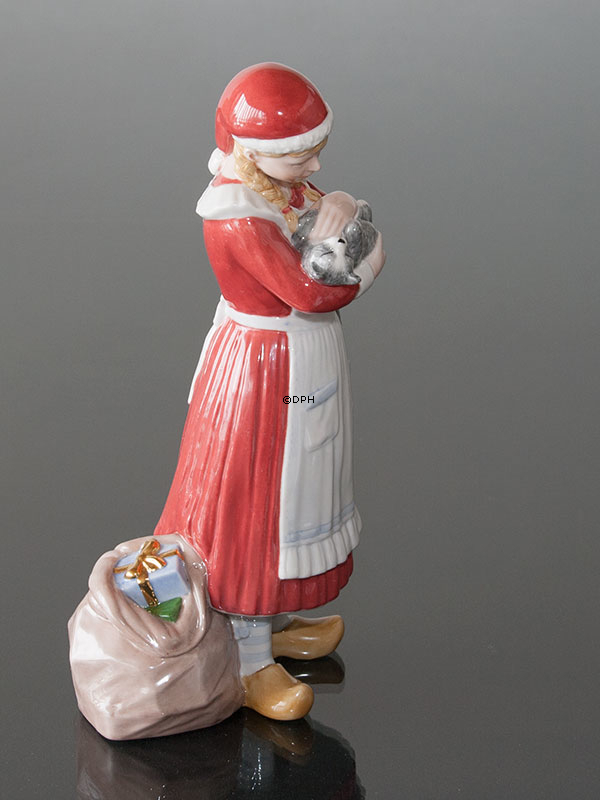 Weihnachtsmädchen, das mit ihrer Katze steht, Royal Copenhagen Weihnachtsfigur Nr. 322