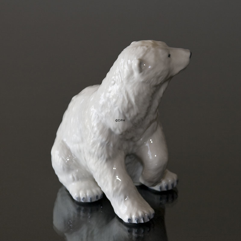 Eisbär sitzend, Royal Copenhagen Figur Nr. 355