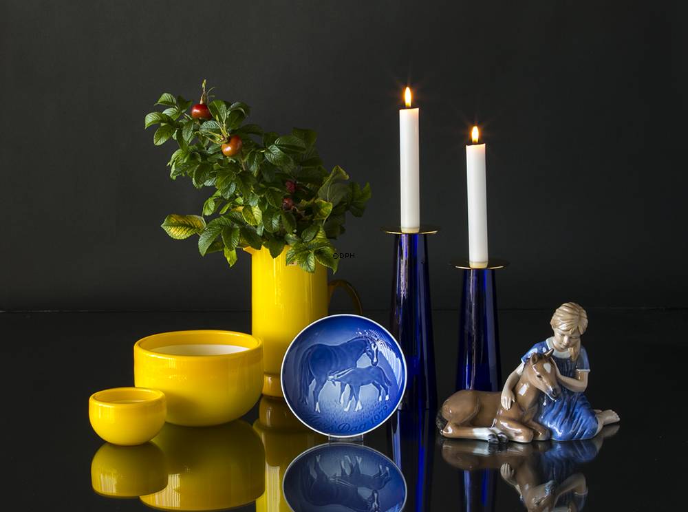 Mädchen mit Fohlen, Royal Copenhagen Figur Nr. 448