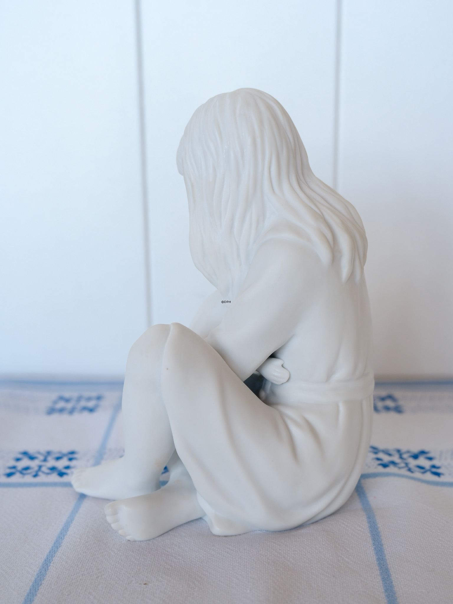 Mutter mit schlafendem Baby, Royal Copenhagen weiße Figur Nr. 541