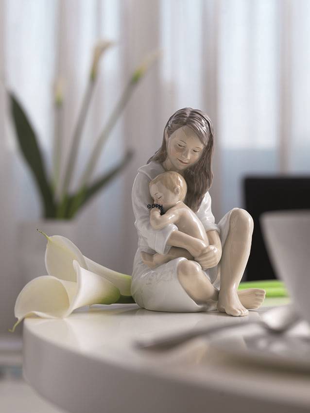 Mutter mit schlafendem Baby, Royal Copenhagen Figur Nr. 541