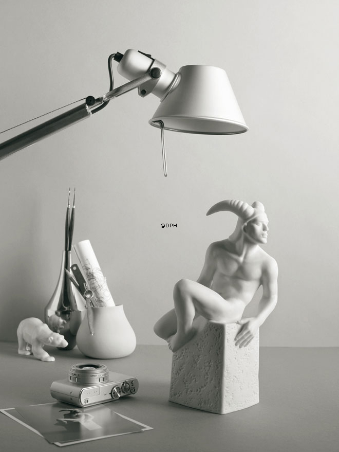 Alt Sternzeichen, Steinbock (21. Dezember bis 19. Januar), männlich, Royal Copenhagen Figur Nr. 1249610 (Ausgelaufenes Modell)