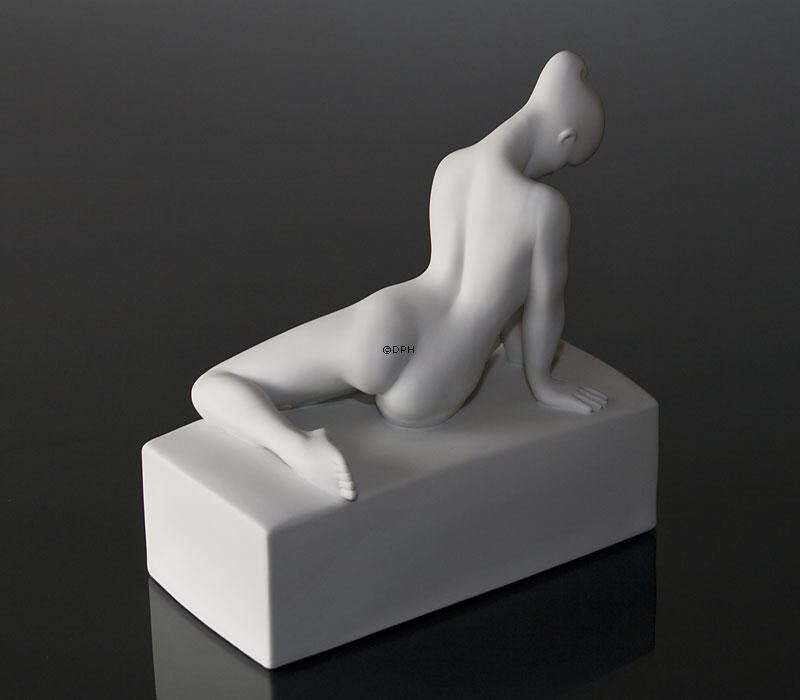 Perfectio Frauenskulptur, Royal Copenhagen Figur Nr. 657, weiß