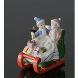 Clara & Peter mit Schlitten, Royal Copenhagen Figur Nr. 766
