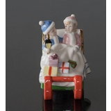 Clara & Peter mit Schlitten, Royal Copenhagen Figur Nr. 766