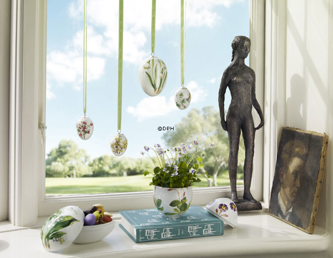 Osterei mit Johannisbeeren, Royal Copenhagen Osterei 2011