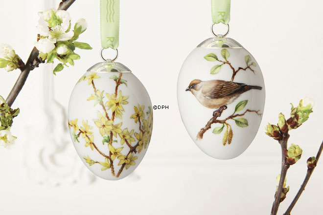 Osterei mit Forsythie und Mönchsgrasmücke, 2 Stück, Royal Copenhagen Osterei 2011