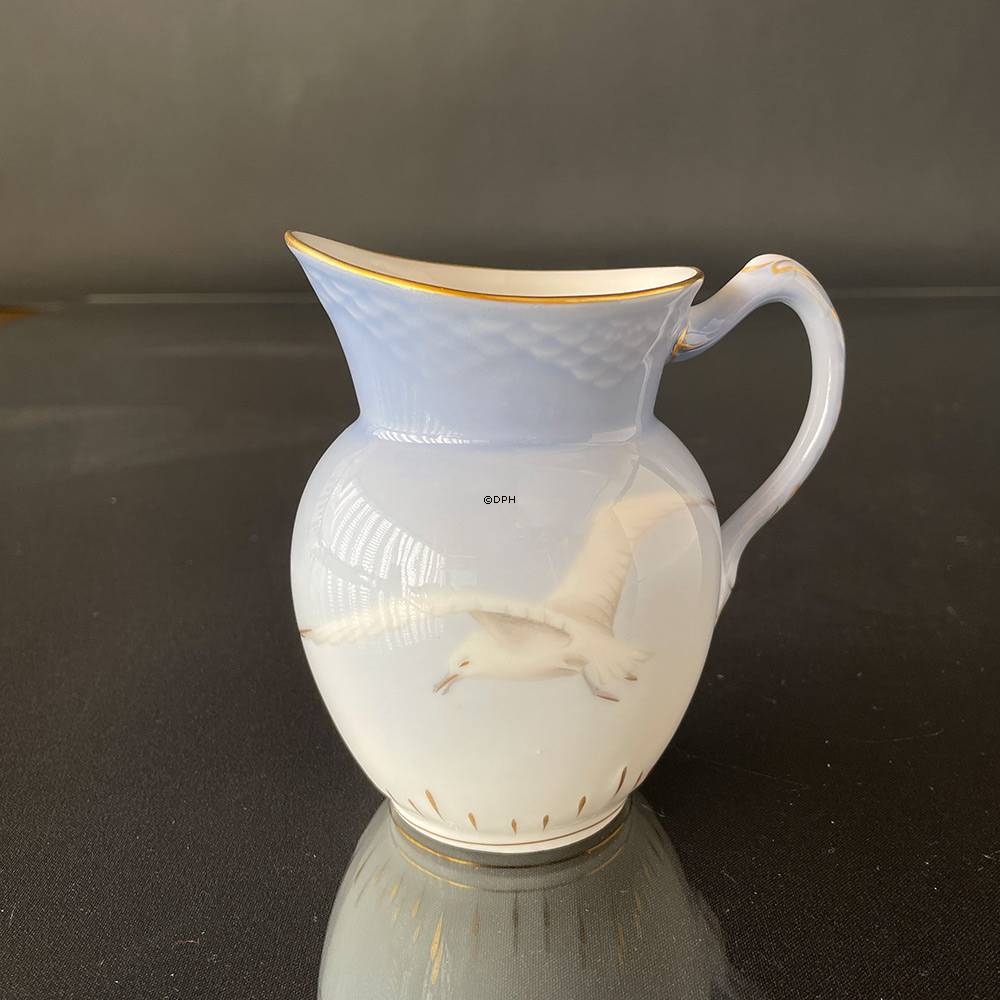 M&#xF6;wegeschirr mit Gold, Sahnek&#xE4;nnchen, Bing &amp; Gr&#xF6;ndahl - Royal Copenhagen nr.95