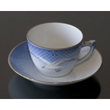 Möwegeschirr mit Gold, RIESIGE Morgentasse und Untertasse Nr. 083 oder 476, Tasse Ø: 10cm H: 6,5 Untertasse Ø: 17cm