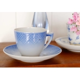 Blauton ohne Gold, Kaffeetasse mit Untertasse Nr. 305