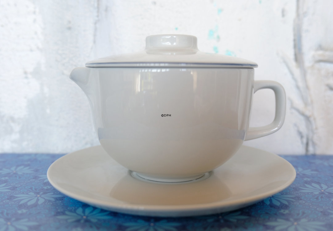 Blauer Kantenrand - Sauciere mit Deckel und Unterteller (Nr. 3585-3085 / 565), 45 cl, Royal Copenhagen.