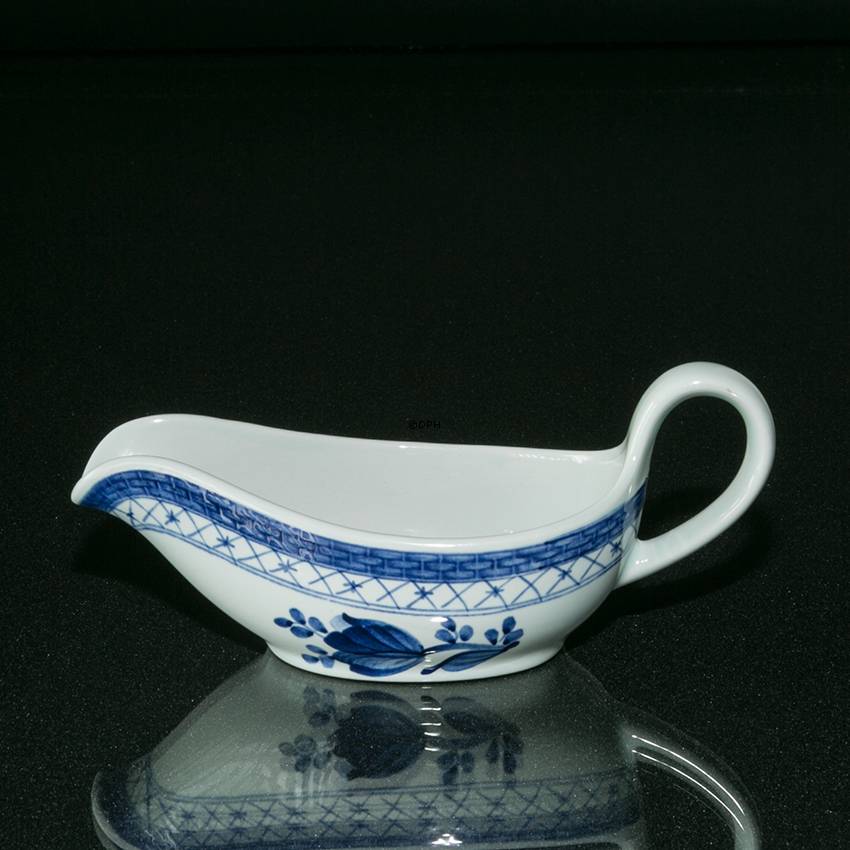 Royal Copenhagen/Aluminia Tranquebar, blau, Sauciere Nr. 11/2591 oder 561, 10 cl